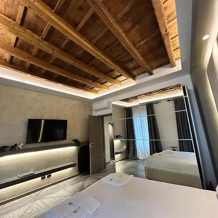 Apartment Davinci Near Duomo